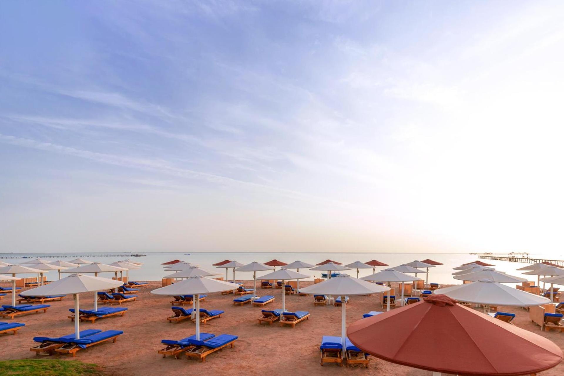 Pickalbatros Laguna Vista Aqua Park ชาร์มเอลชีค ภายนอก รูปภาพ The beach at the resort
