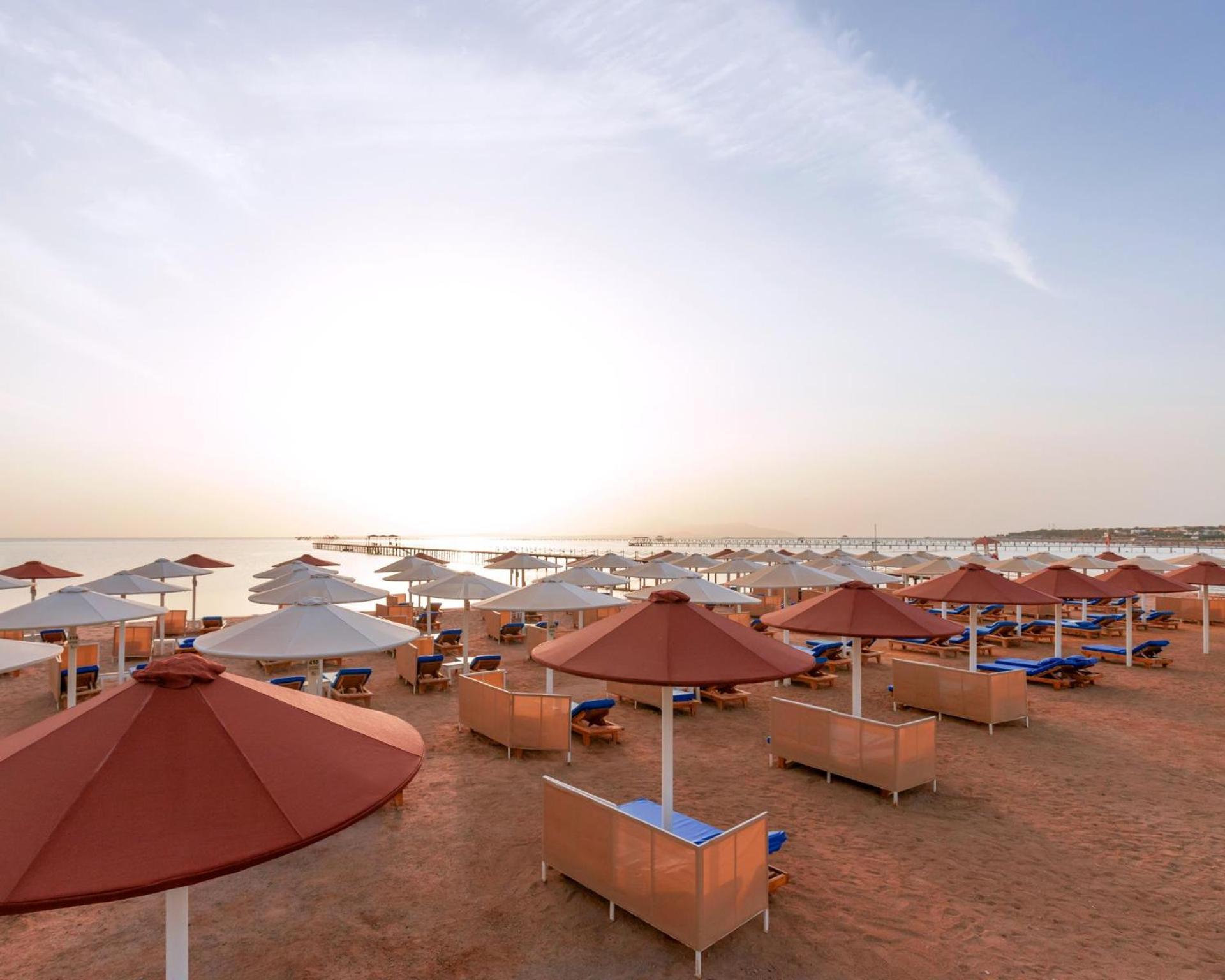 Pickalbatros Laguna Vista Aqua Park ชาร์มเอลชีค ภายนอก รูปภาพ The beach at the resort