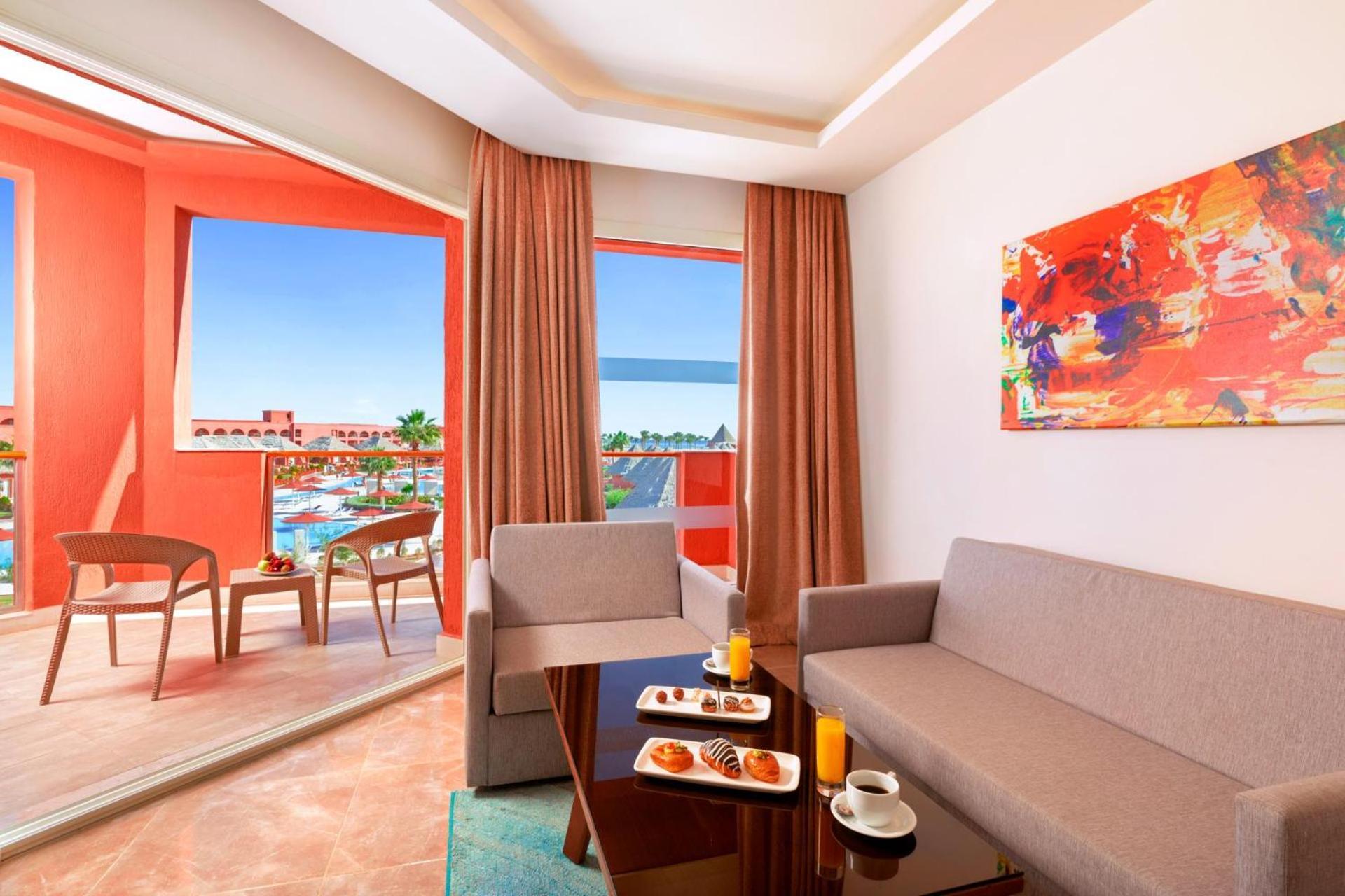 Pickalbatros Laguna Vista Aqua Park ชาร์มเอลชีค ภายนอก รูปภาพ A room at the resort